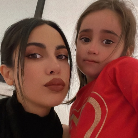 Meet your Posher, Lilit - Picture 4 of 4